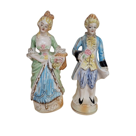 FLAW Vintage Ucagco Ceram Figurines Colonial Man & Woman Japan Porcelain Statues - Picture 1 of 12